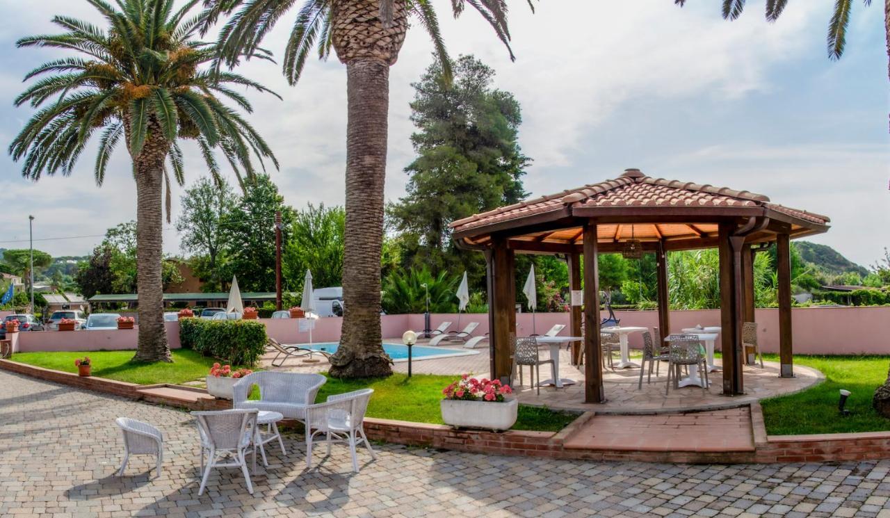 Hotel Villa Rosa Порто Адзуро Екстериор снимка