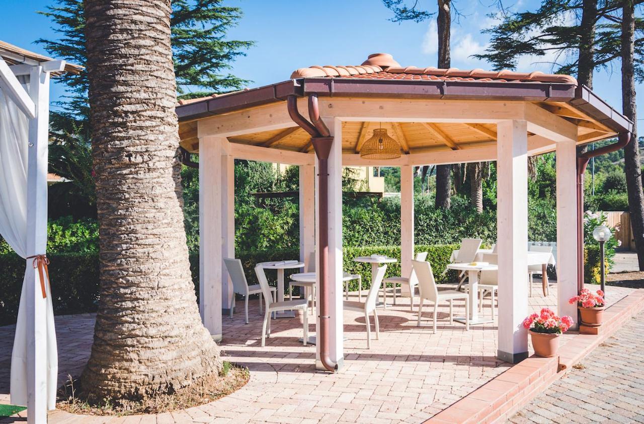 Hotel Villa Rosa Порто Адзуро Екстериор снимка