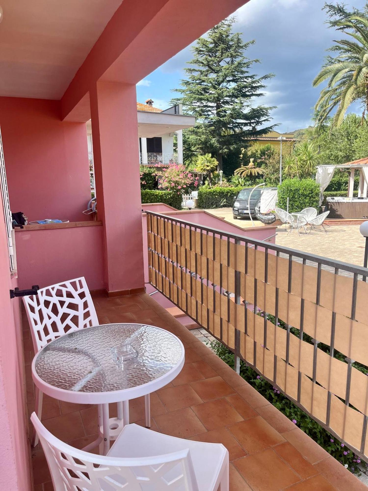 Hotel Villa Rosa Порто Адзуро Екстериор снимка