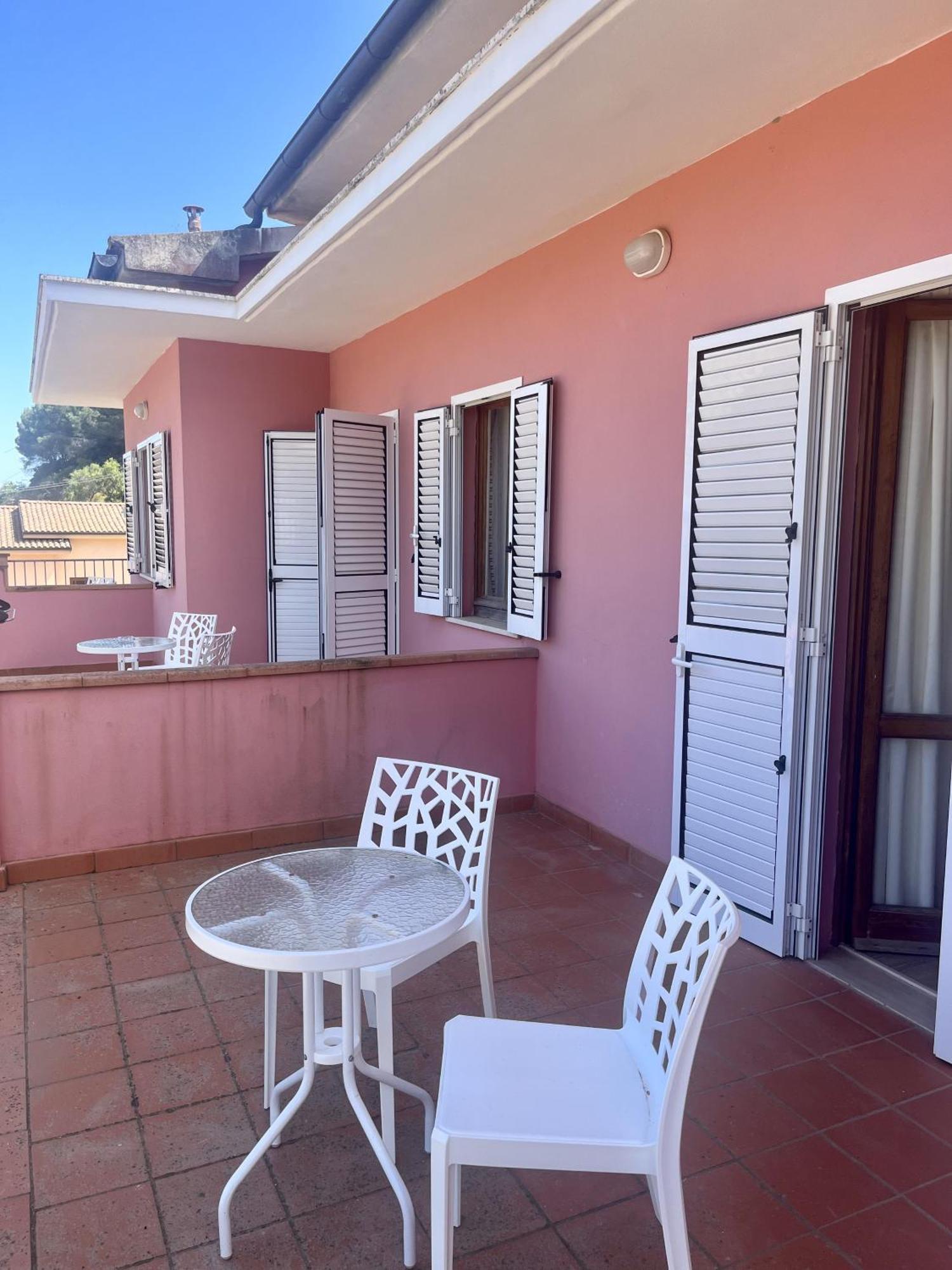 Hotel Villa Rosa Порто Адзуро Екстериор снимка